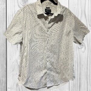 Awareness kenneth cole button up short sleeve slim fit size XL